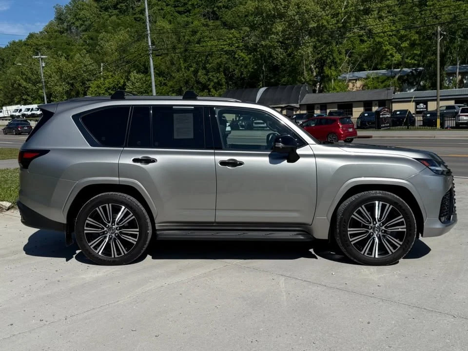 2025 Lexus LX 4th Gen - Image 7 of 20