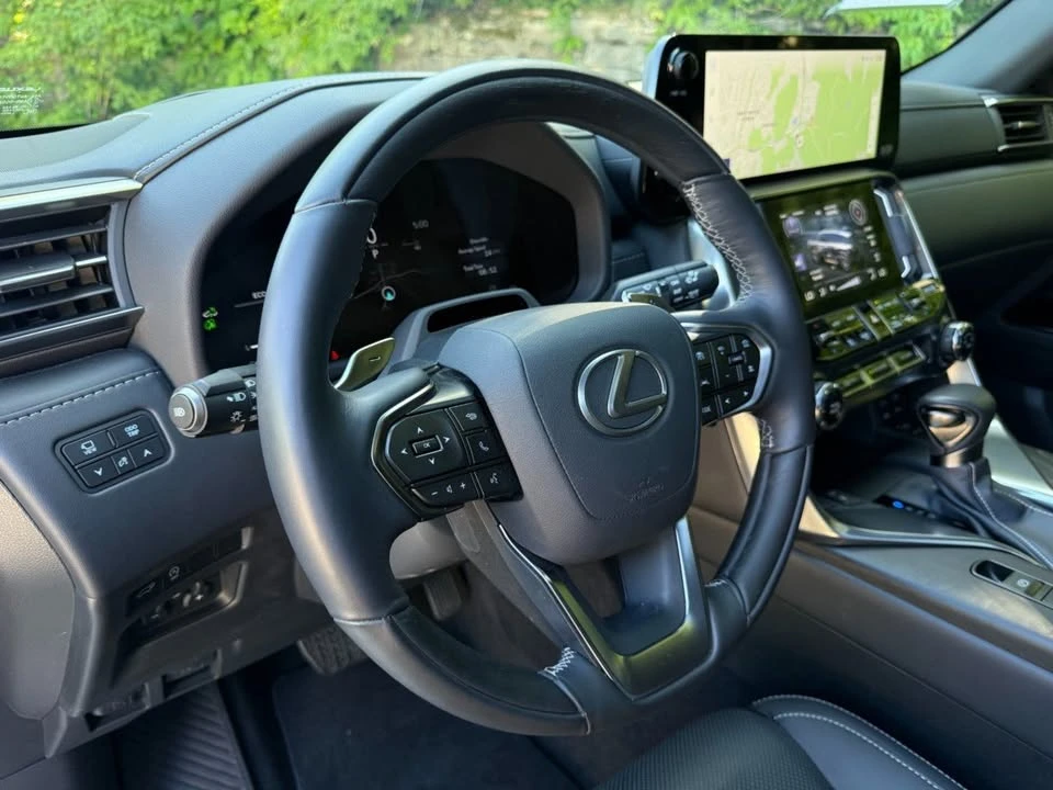 2025 Lexus LX 4th Gen - Image 11 of 20
