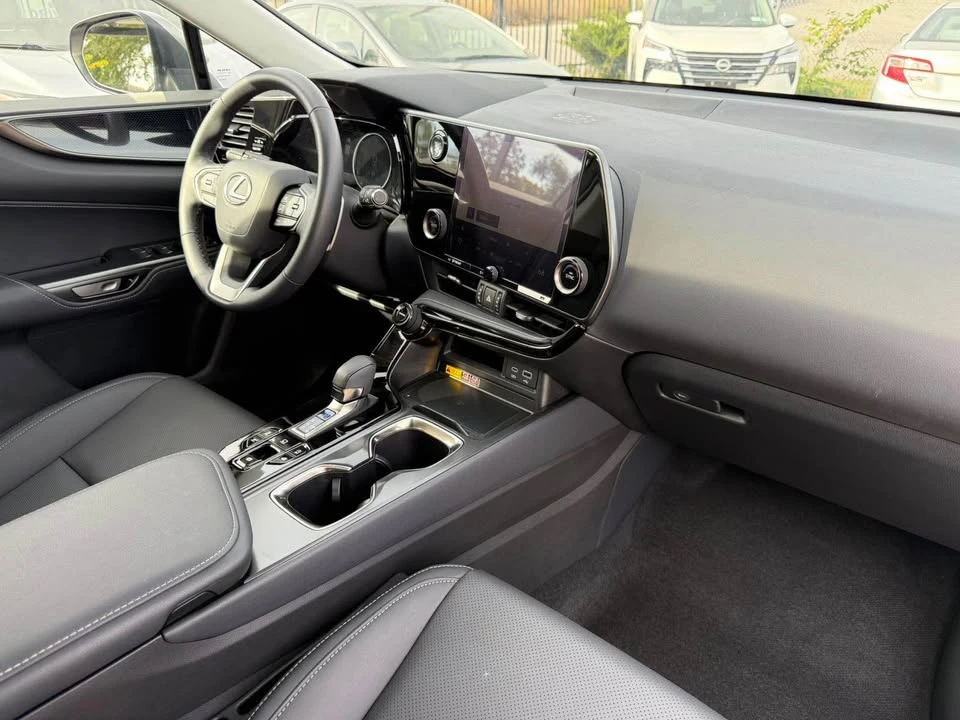 2025 Lexus NX 2nd Gen - Image 5 of 15