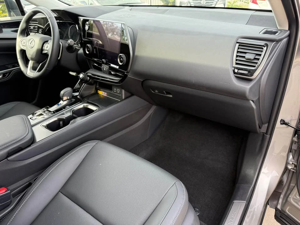 2025 Lexus NX 2nd Gen - Image 6 of 15
