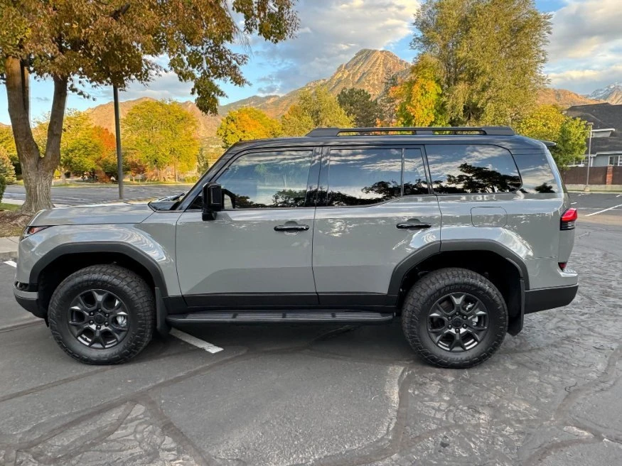2025 Lexus GX 3rd Gen - Image 5 of 6