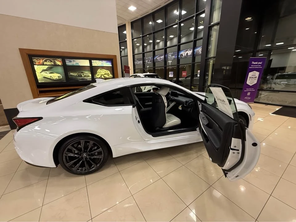 2025 Lexus RC - Image 11 of 11