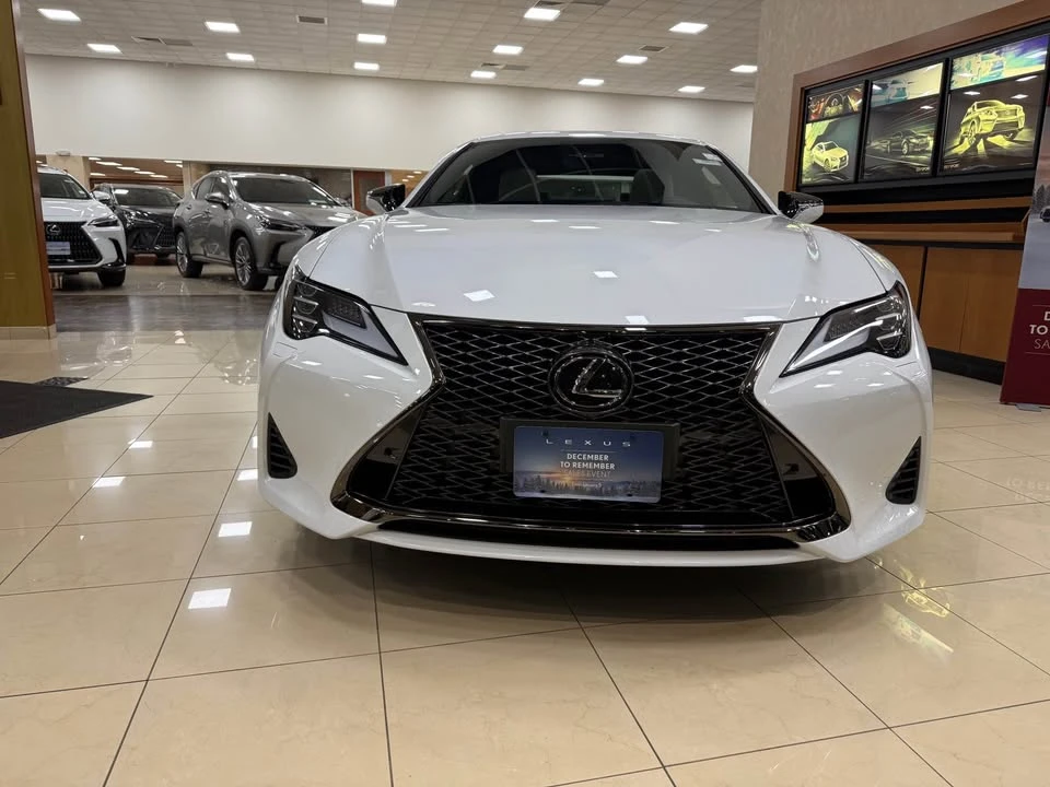 2025 Lexus RC - Image 2 of 11