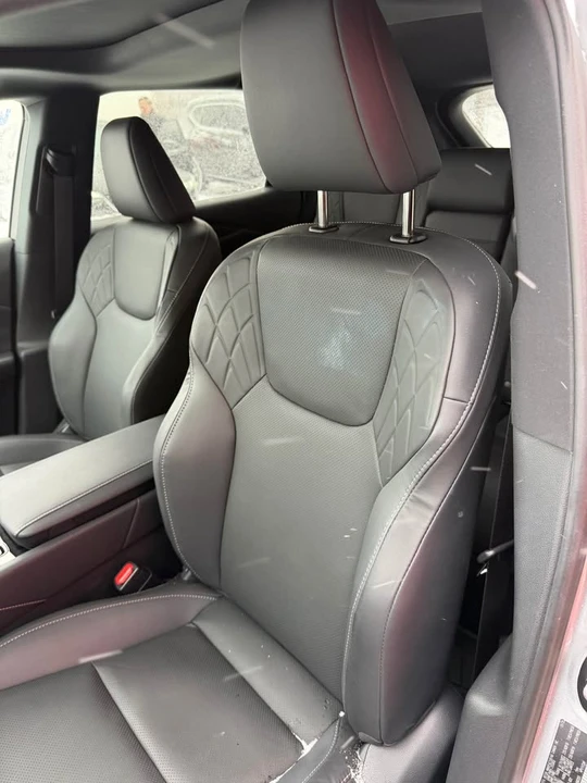 2025 Lexus RX 5th Gen - Image 14 of 19