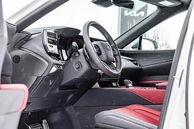 2025 Lexus RX 5th Gen - Image 9 of 14
