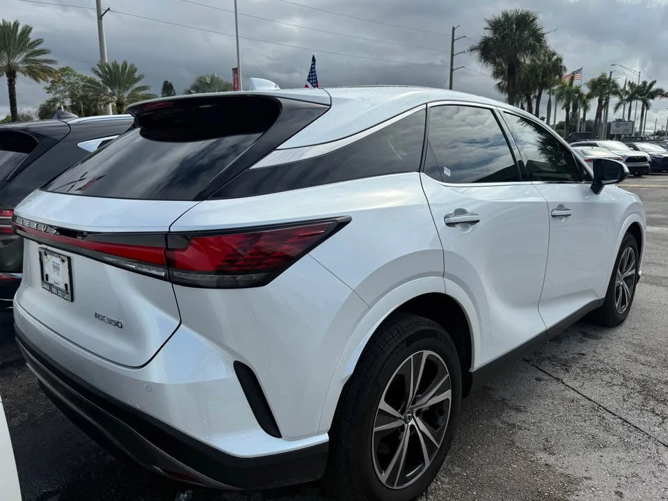 2025 Lexus RX 5th Gen - Image 2 of 9