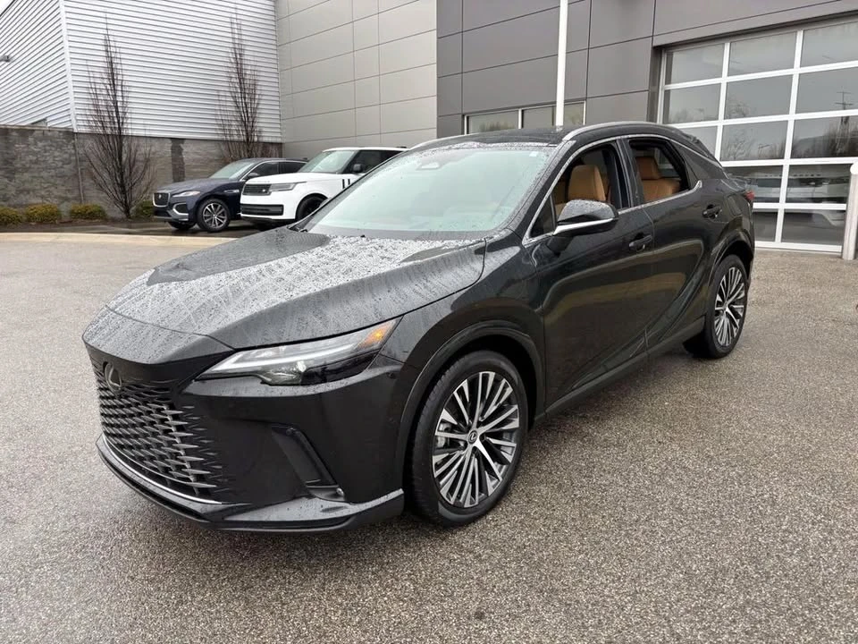 2025 Lexus RX 5th Gen - Image 3 of 20