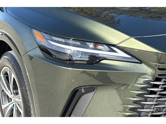 2025 Lexus RX 5th Gen - Image 11 of 20