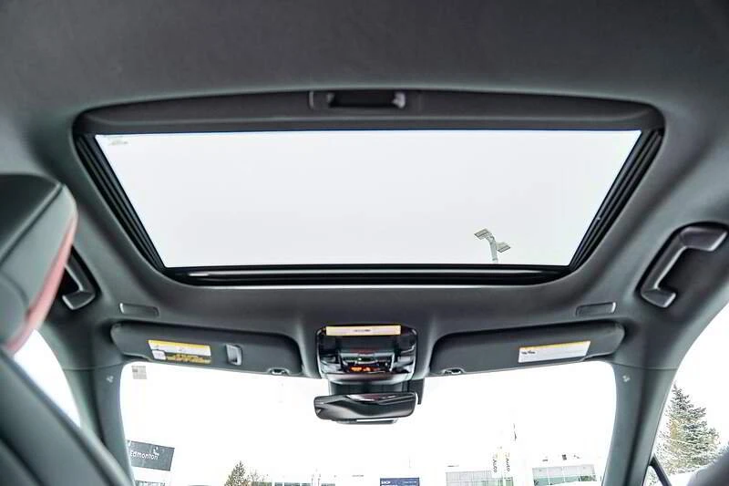 2025 Lexus RX 5th Gen - Image 16 of 20