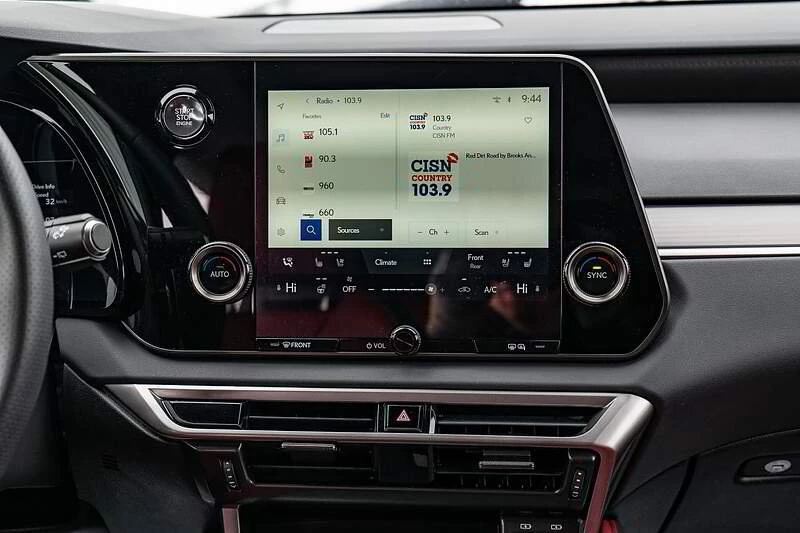 2025 Lexus RX 5th Gen - Image 14 of 20