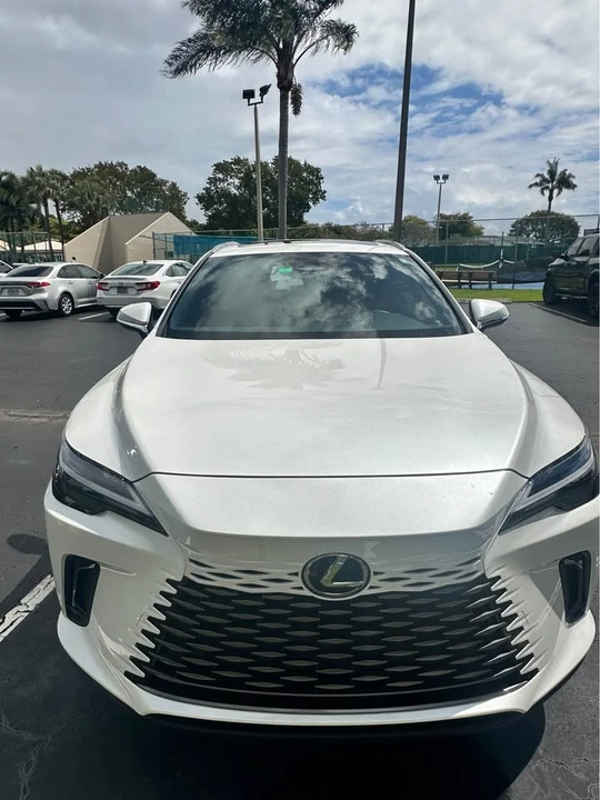 2025 Lexus RX 5th Gen - Image 2 of 9