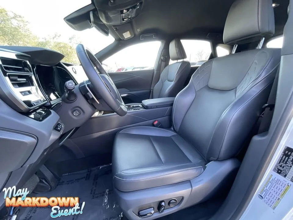 2025 Lexus RX 5th Gen - Image 4 of 7