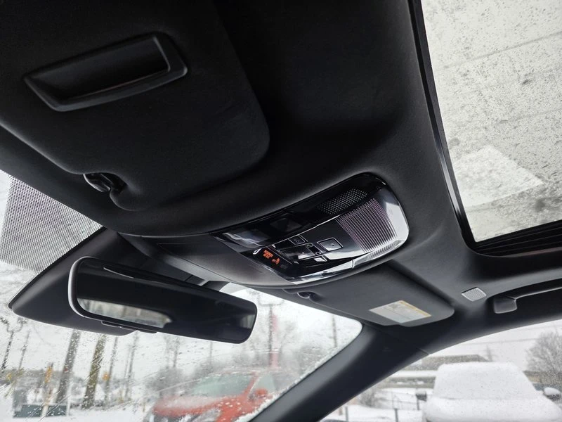 2025 Lexus RX 5th Gen - Image 13 of 19