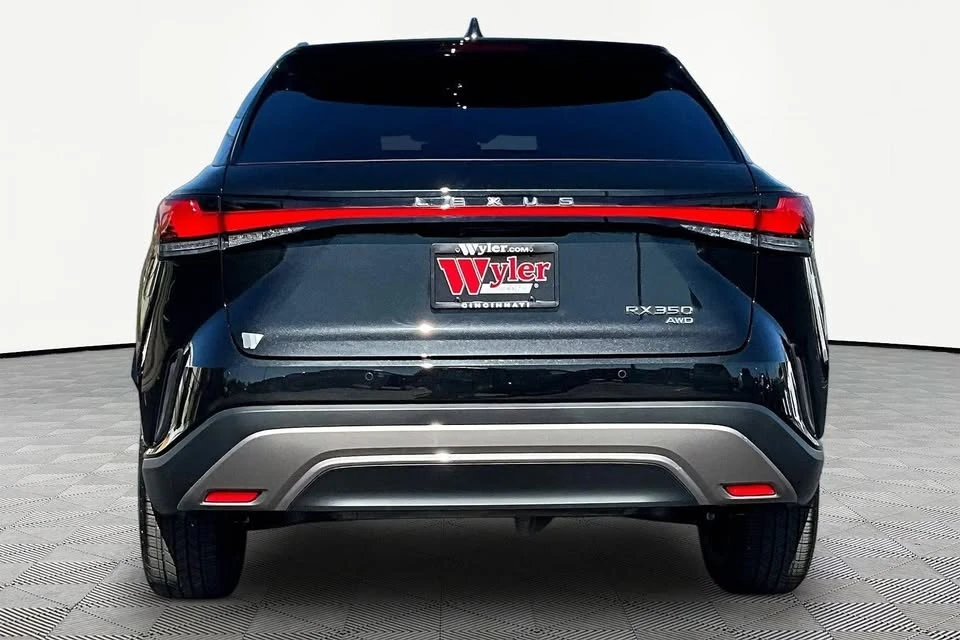 2025 Lexus RX 5th Gen - Image 5 of 11