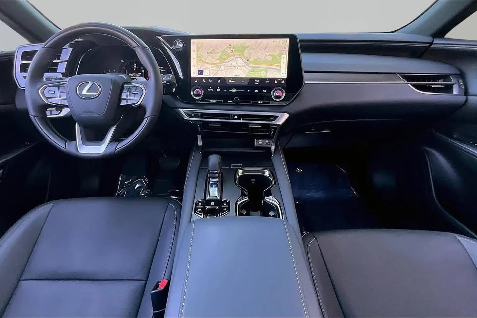 2025 Lexus RX 5th Gen - Image 7 of 11