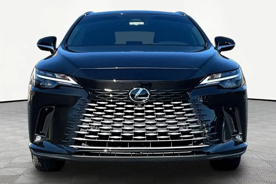 2025 Lexus RX 5th Gen - Image 2 of 11