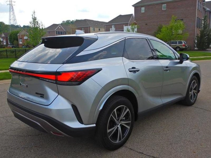 2025 Lexus RX 5th Gen - Image 4 of 19