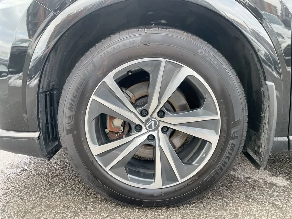 2025 Lexus RX 5th Gen - Image 18 of 20