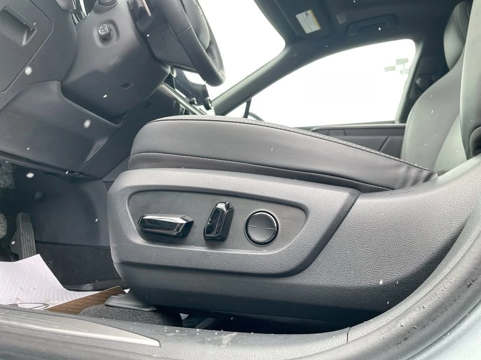 2025 Lexus RX 5th Gen - Image 20 of 20