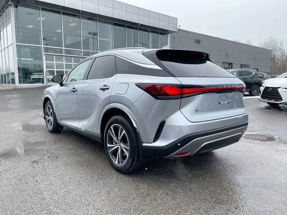2025 Lexus RX 5th Gen - Image 9 of 20