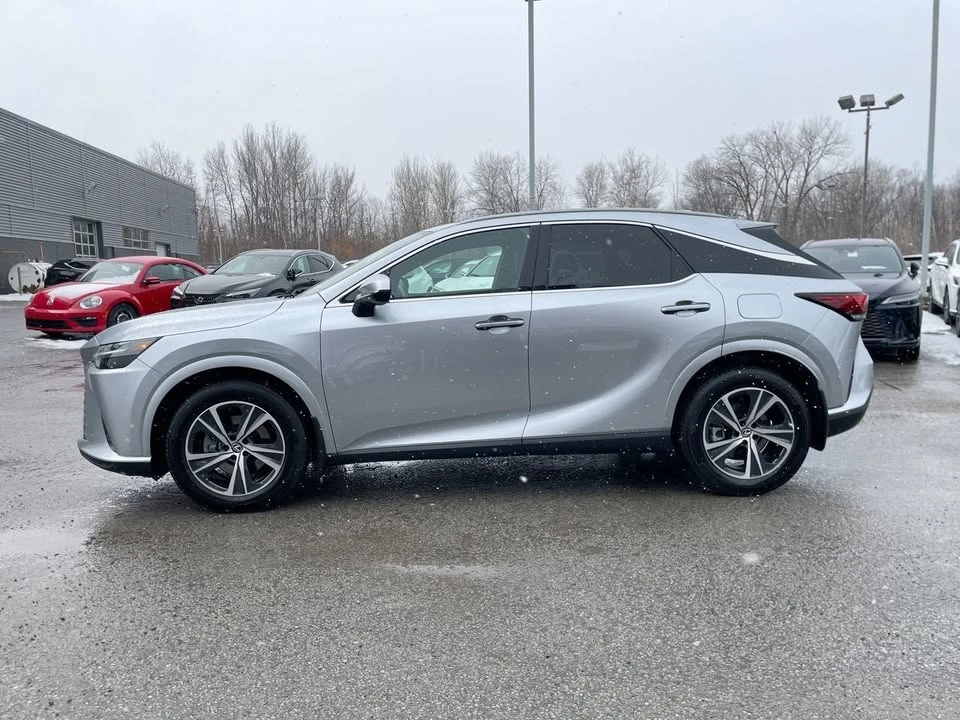 2025 Lexus RX 5th Gen - Image 7 of 20
