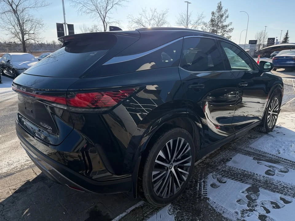 2025 Lexus RX 5th Gen - Image 4 of 10