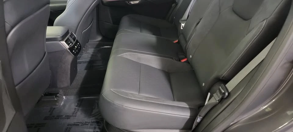 2025 Lexus RX 5th Gen - Image 9 of 19
