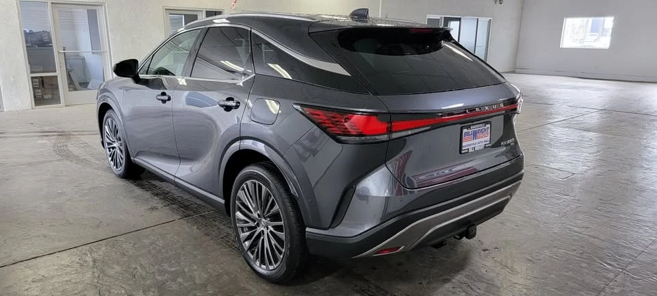 2025 Lexus RX 5th Gen - Image 5 of 19