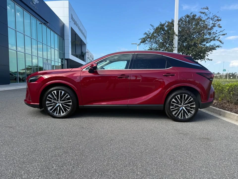 2025 Lexus RX 5th Gen - Image 2 of 6
