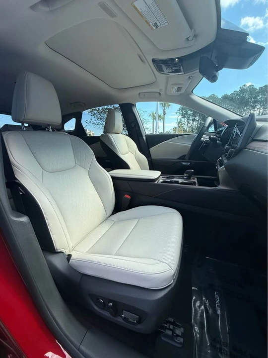 2025 Lexus RX 5th Gen - Image 5 of 6