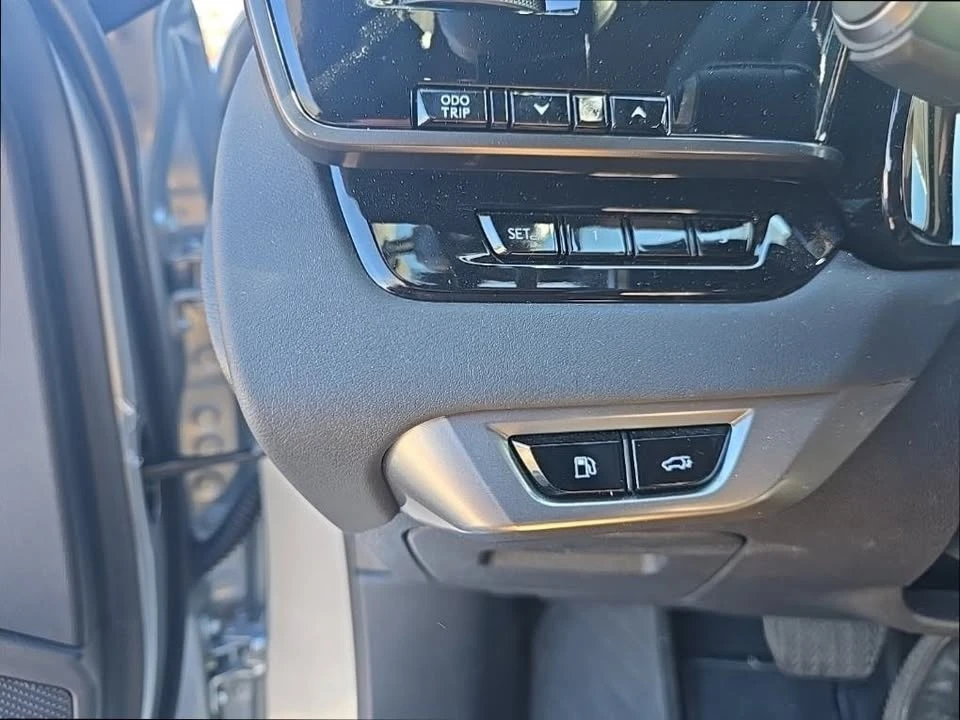 2025 Lexus RX 5th Gen - Image 11 of 20