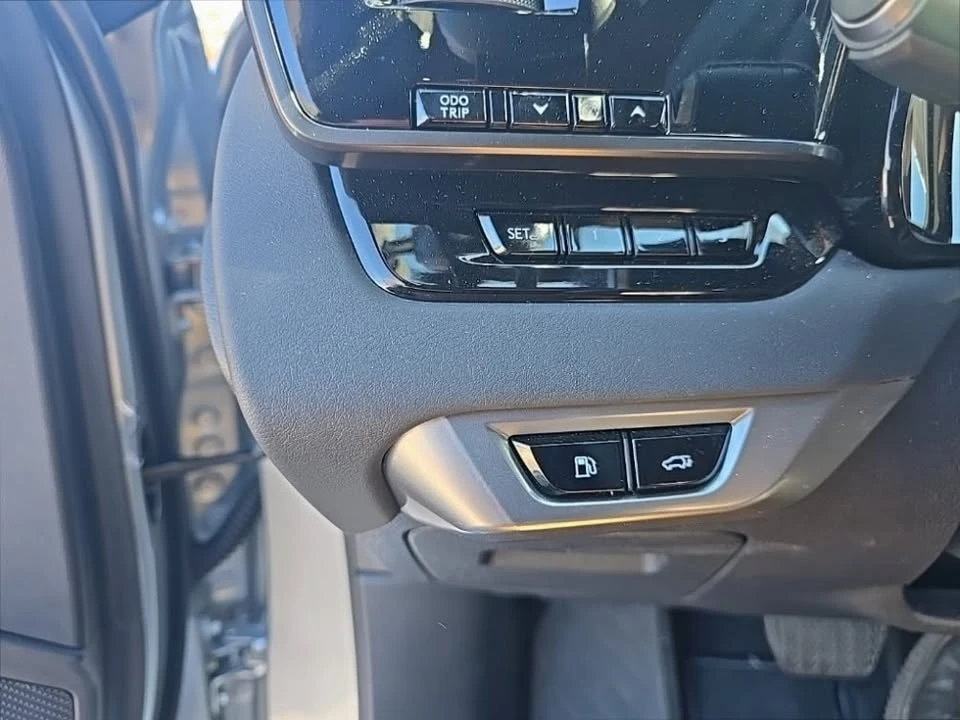 2025 Lexus RX 5th Gen - Image 10 of 18