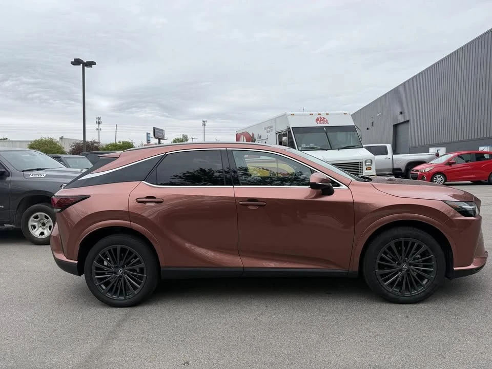2025 Lexus RX 5th Gen - Image 2 of 15