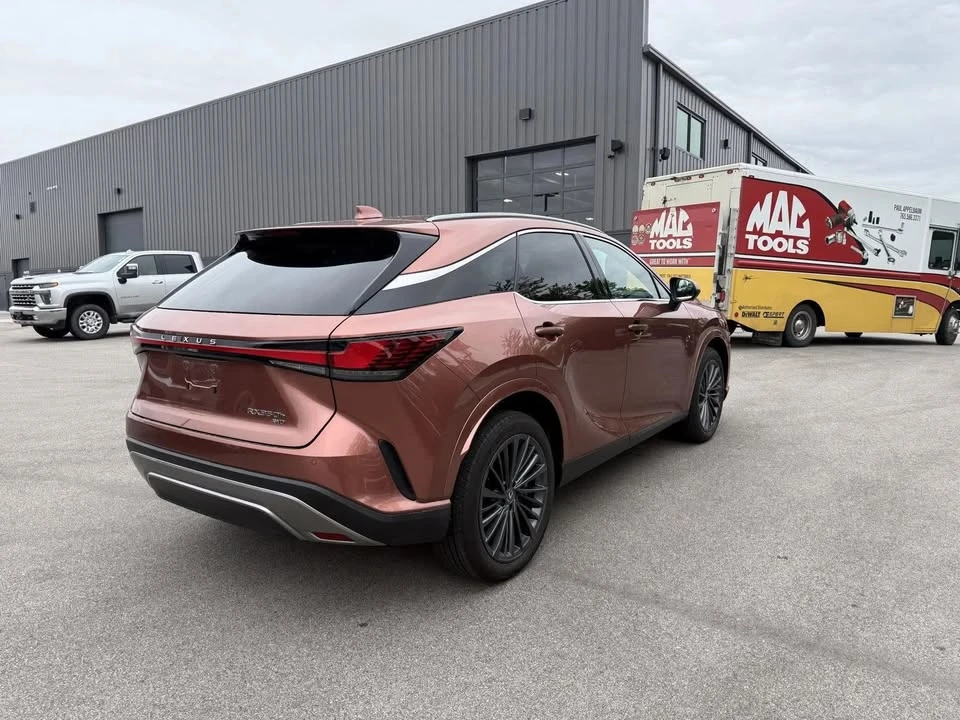 2025 Lexus RX 5th Gen - Image 3 of 15