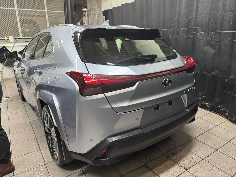 2025 Lexus NX - Image 8 of 10