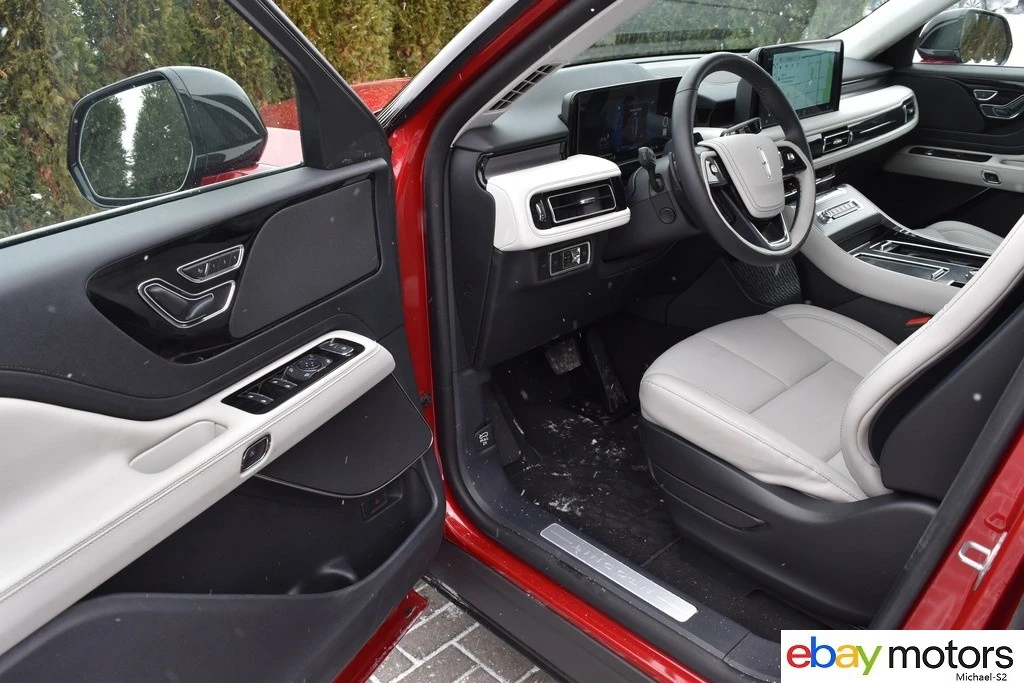 2025 Lincoln Aviator 2nd Gen - Image 11 of 21