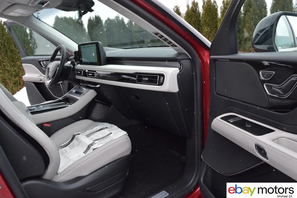 2025 Lincoln Aviator 2nd Gen - Image 18 of 21