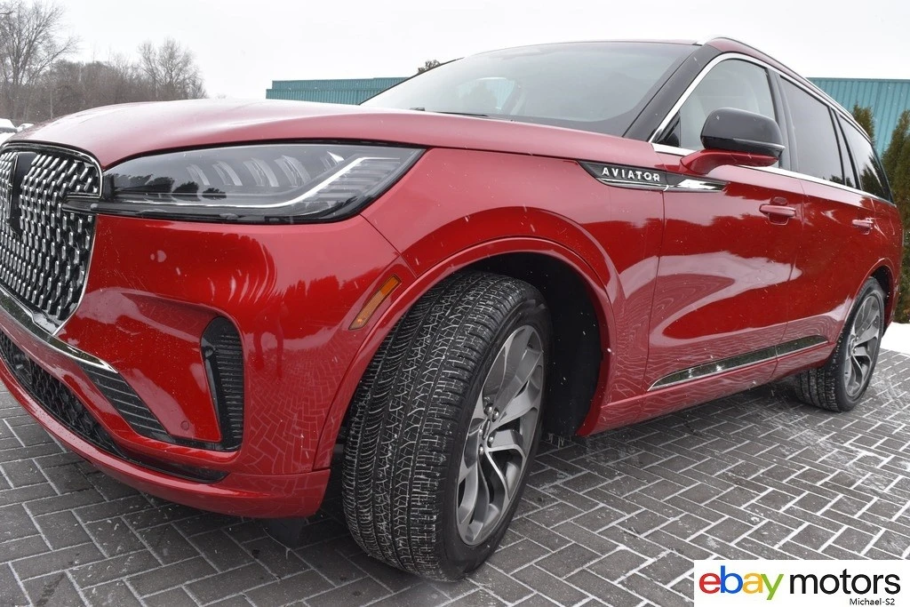 2025 Lincoln Aviator 2nd Gen - Image 9 of 21