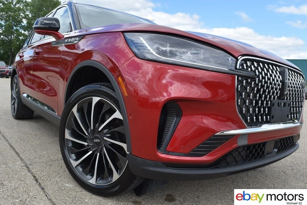 2025 Lincoln Aviator 2nd Gen - Image 2 of 23