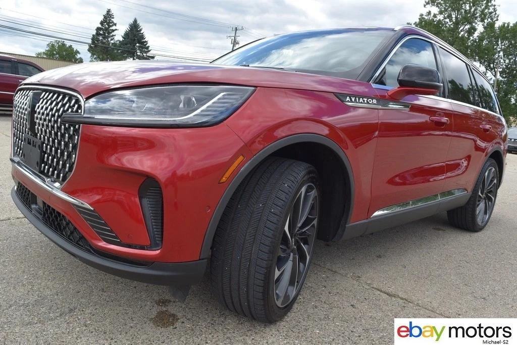 2025 Lincoln Aviator 2nd Gen - Image 9 of 23