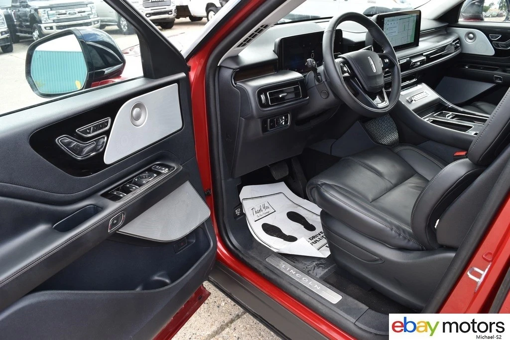 2025 Lincoln Aviator 2nd Gen - Image 11 of 23