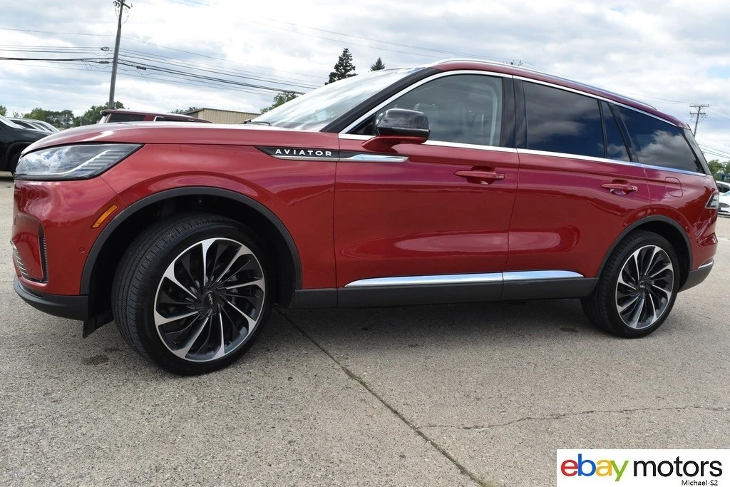 2025 Lincoln Aviator 2nd Gen - Image 8 of 23