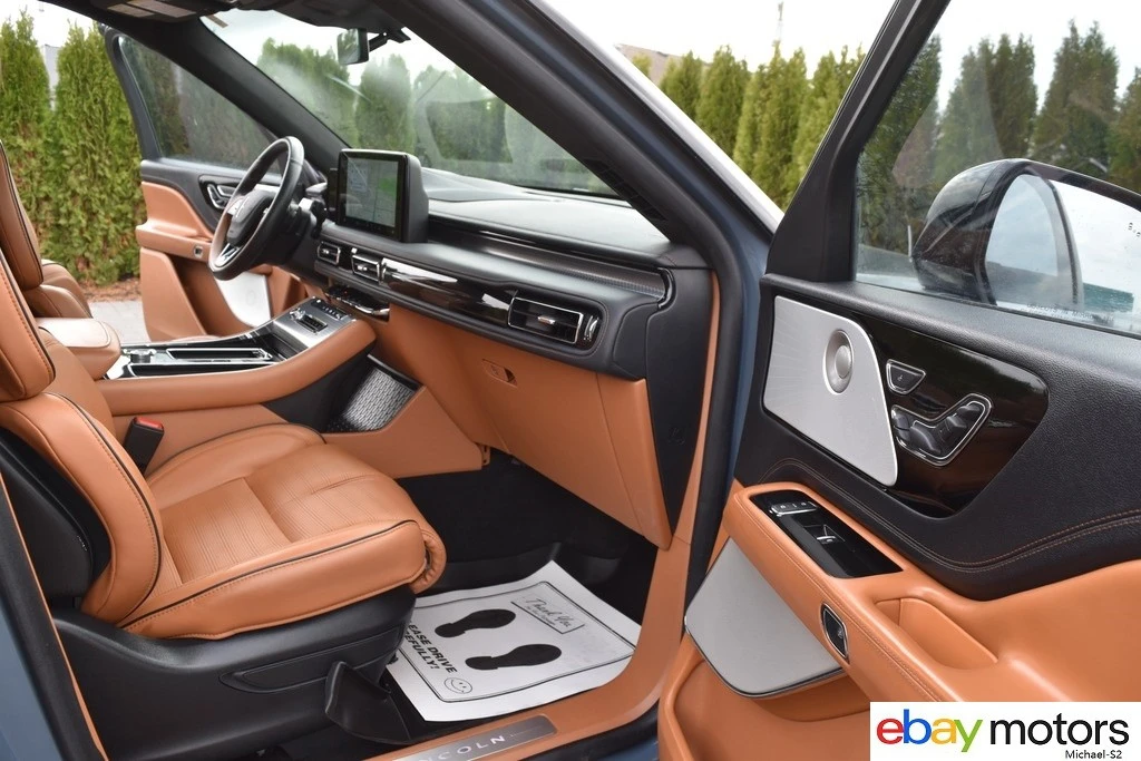 2025 Lincoln Aviator 2nd Gen - Image 18 of 21