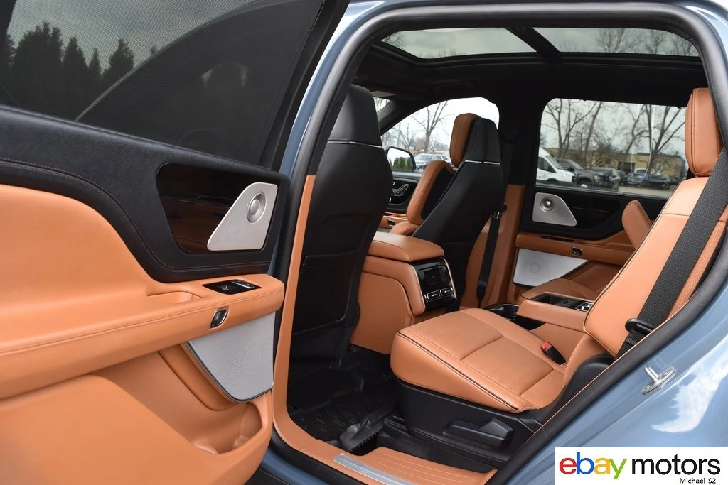2025 Lincoln Aviator 2nd Gen - Image 13 of 21