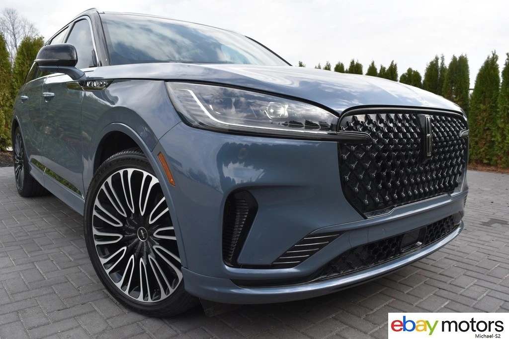 2025 Lincoln Aviator 2nd Gen - Image 2 of 21