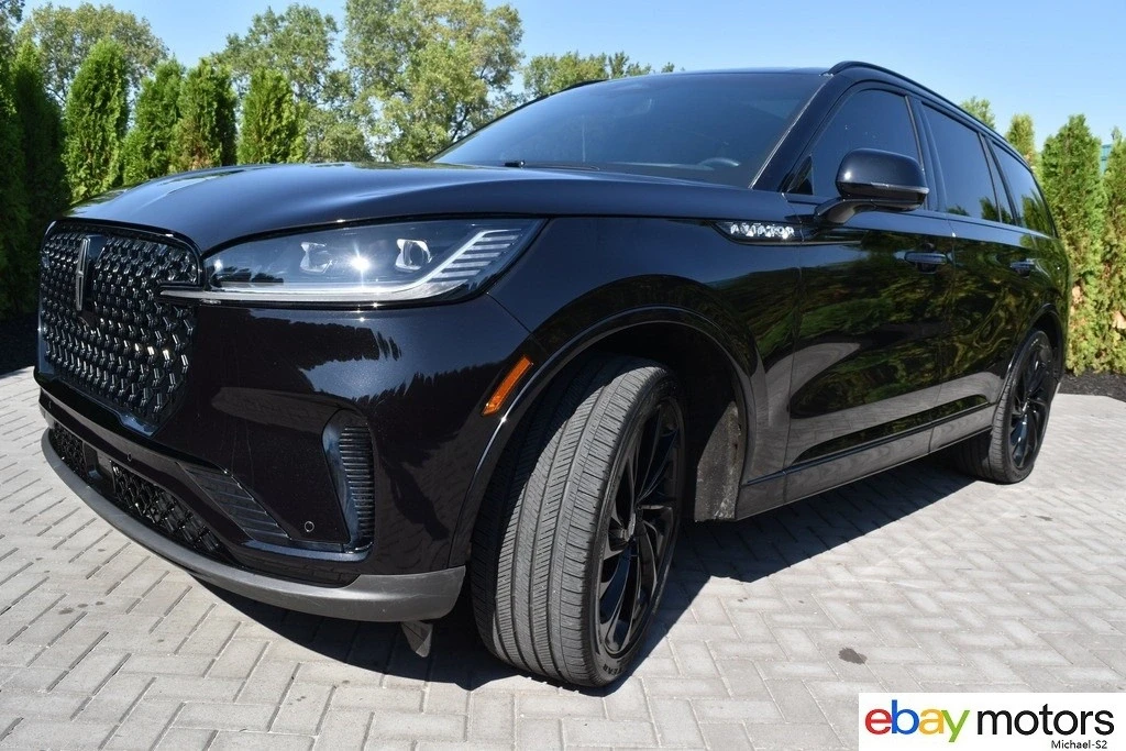 2025 Lincoln Aviator 2nd Gen - Image 9 of 21