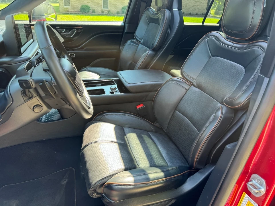 2025 Lincoln Aviator 2nd Gen - Image 13 of 21