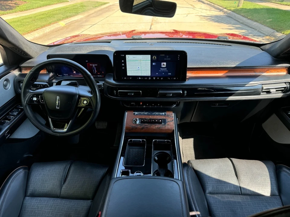 2025 Lincoln Aviator 2nd Gen - Image 17 of 21