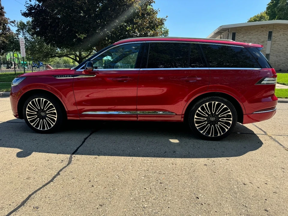 2025 Lincoln Aviator 2nd Gen - Image 7 of 21