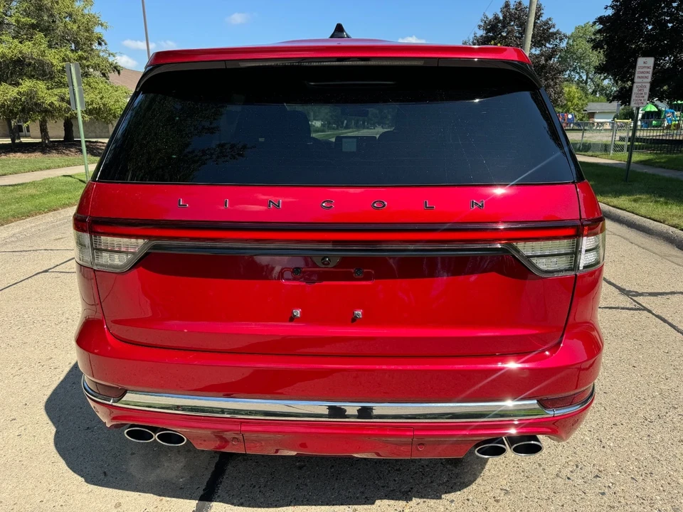 2025 Lincoln Aviator 2nd Gen - Image 5 of 21